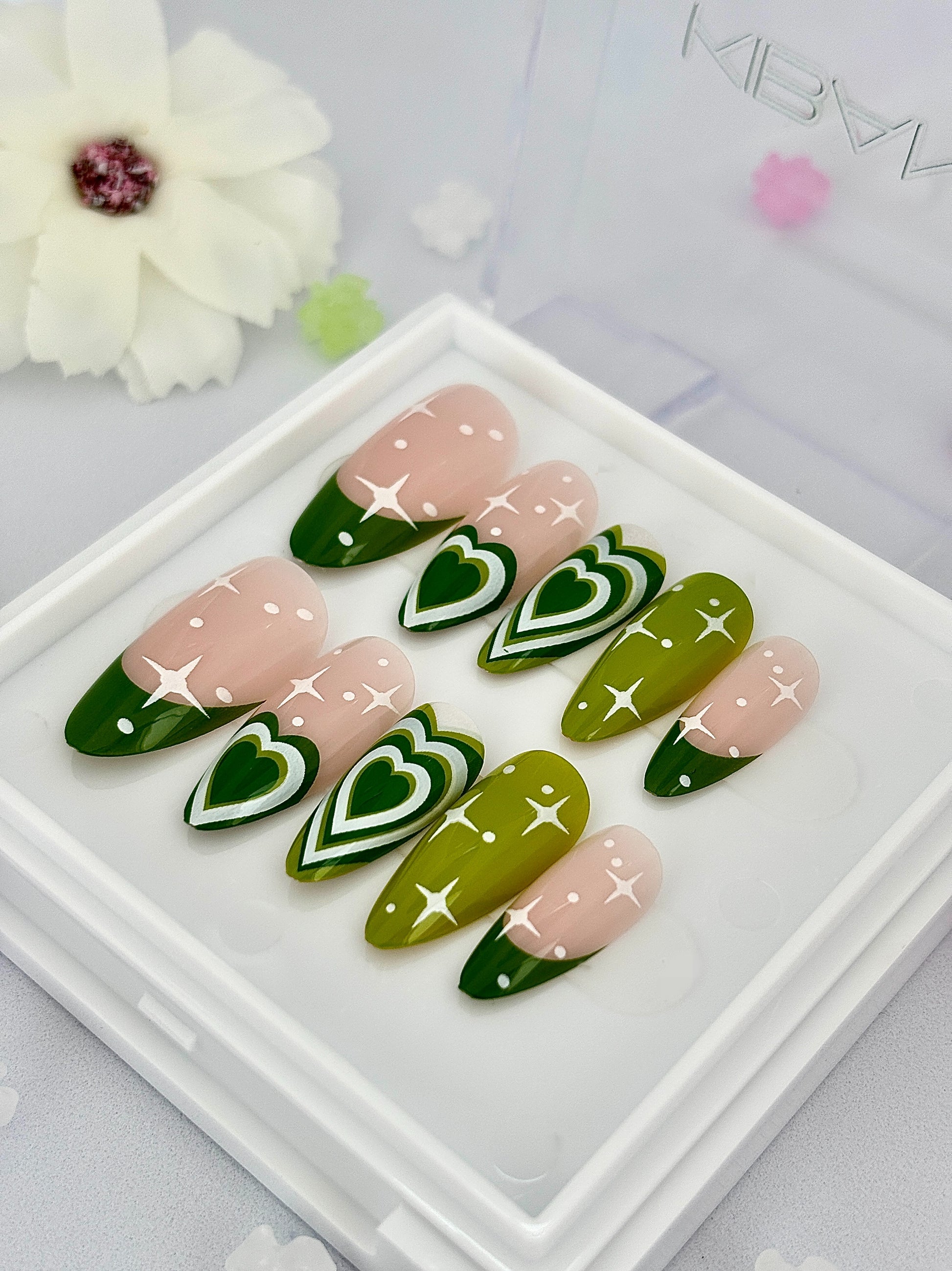 Press-On Nails Aventurine Amour