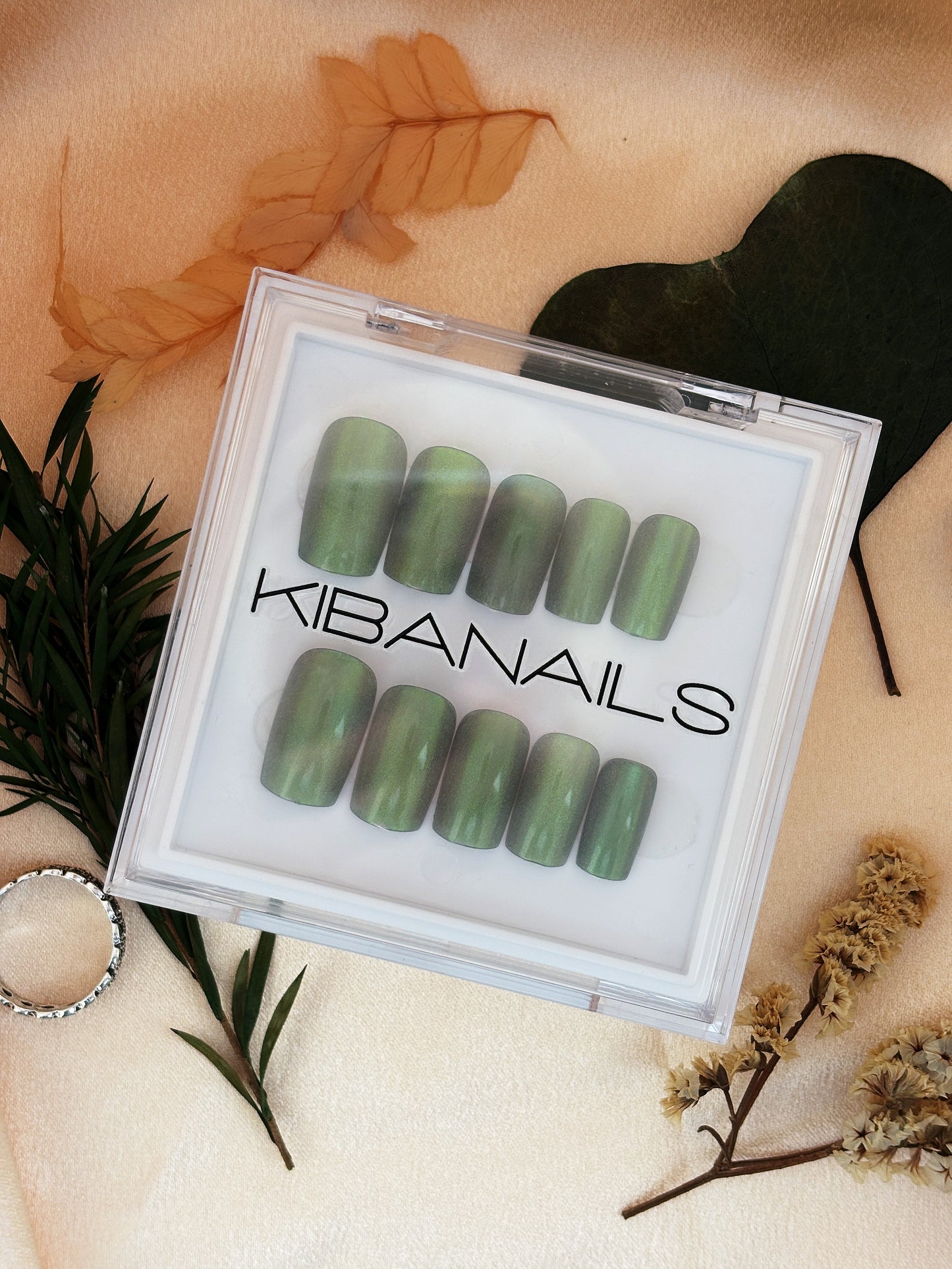 Press-On Nails Emerald Poison