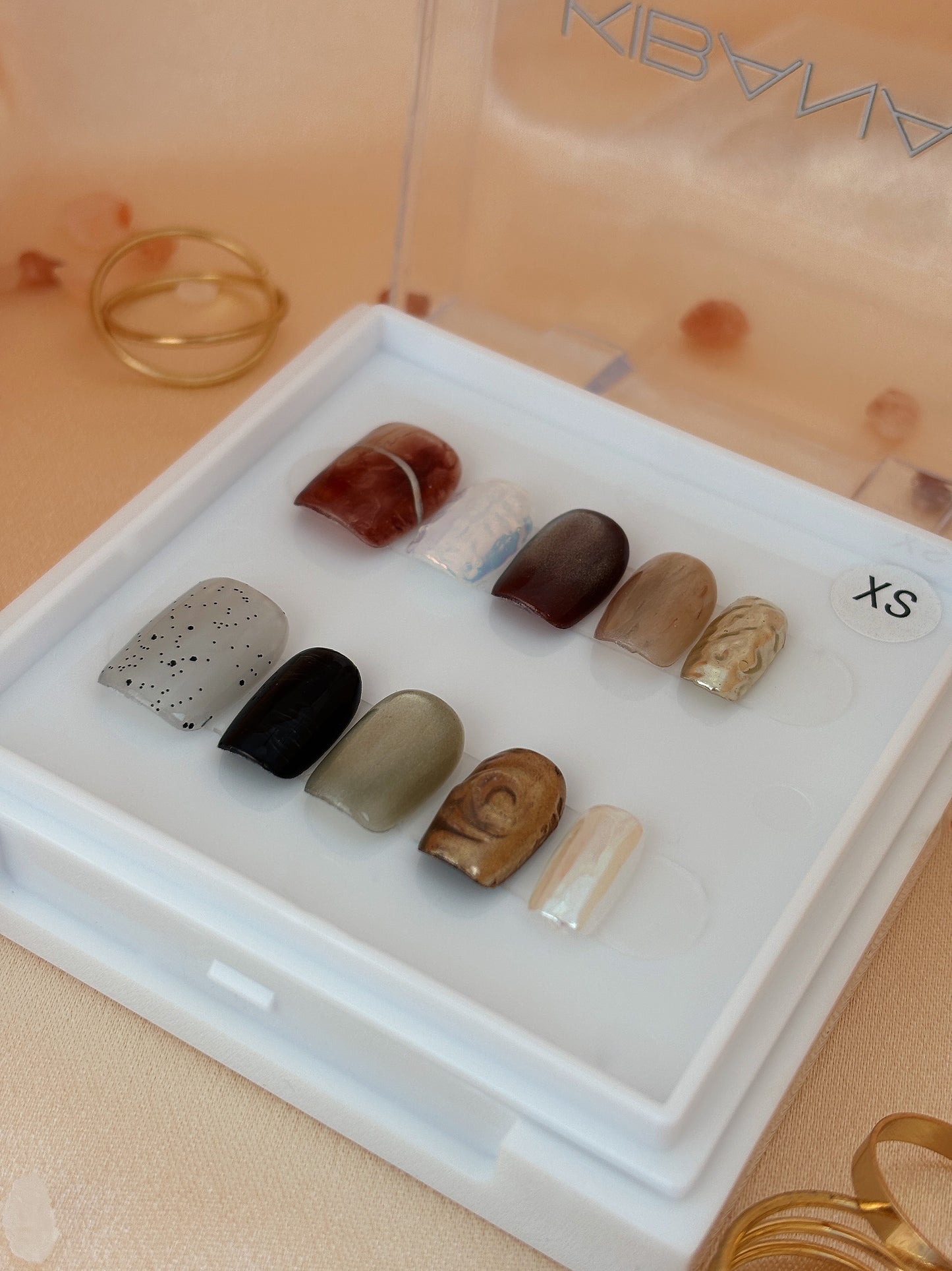 Press-On Nails Gemstone Touch