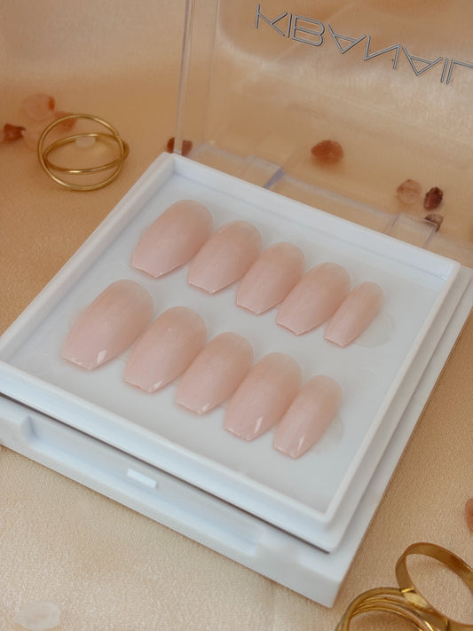 Press-On Nails Nude Chic