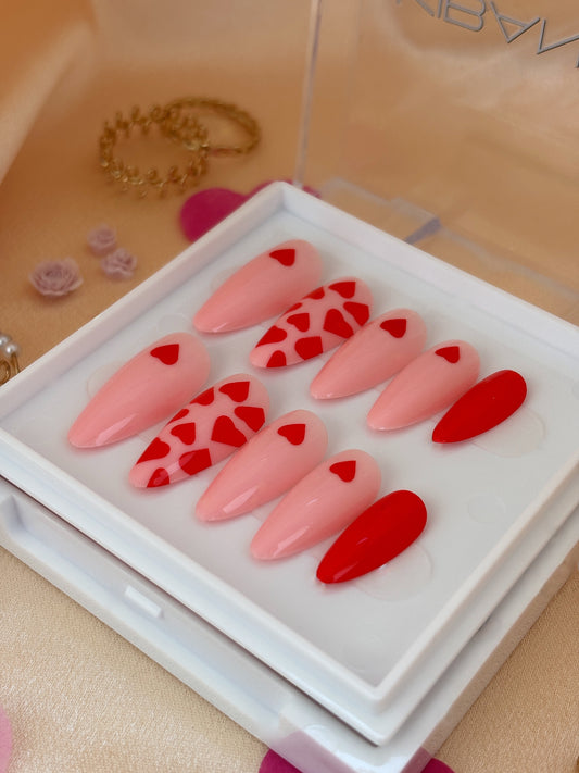 Press-On Nails Pink Hearts