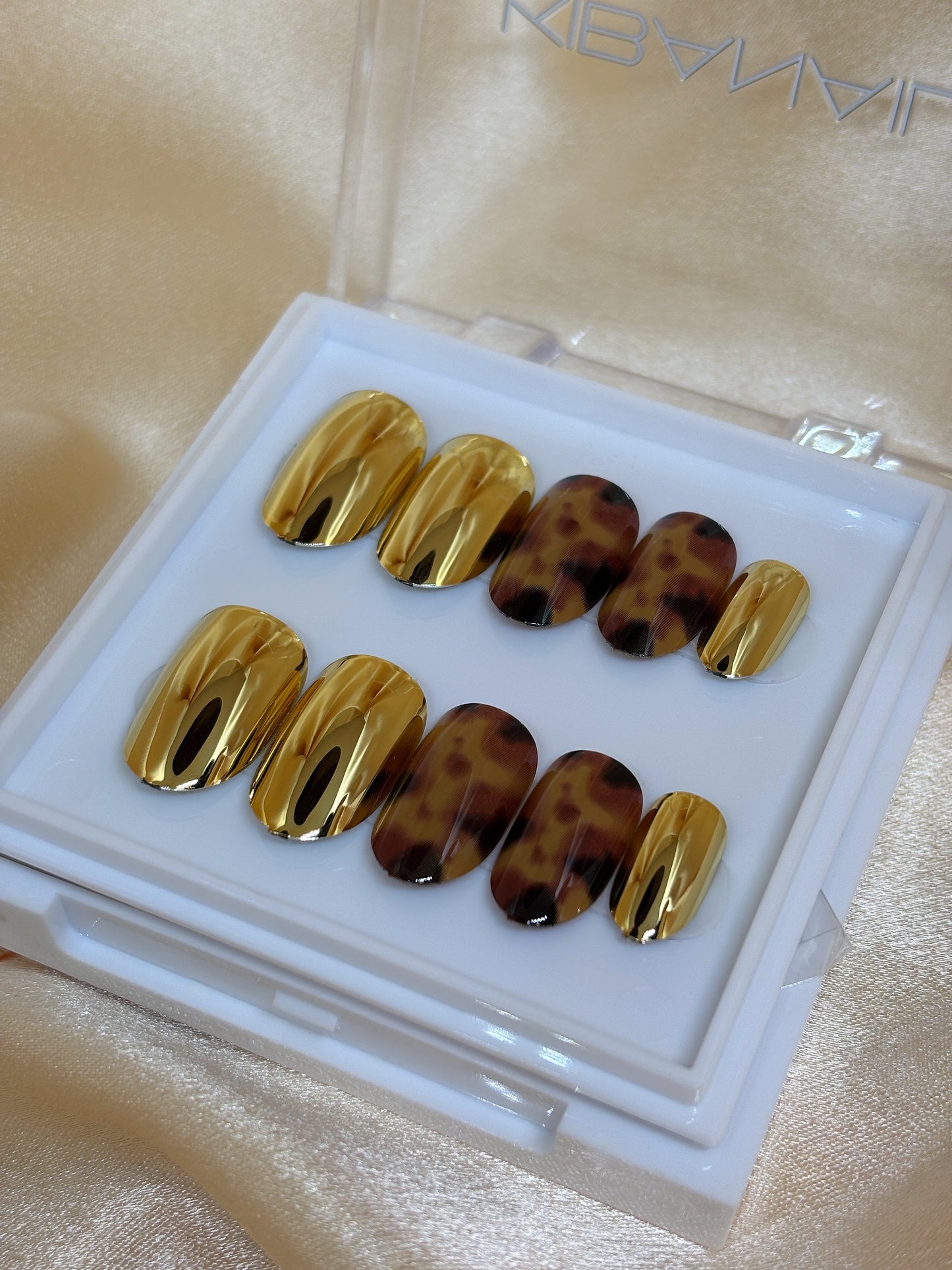 Press-On Nails Golden Amber