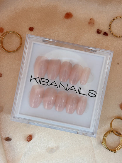 Press-On Nails Nude Chic