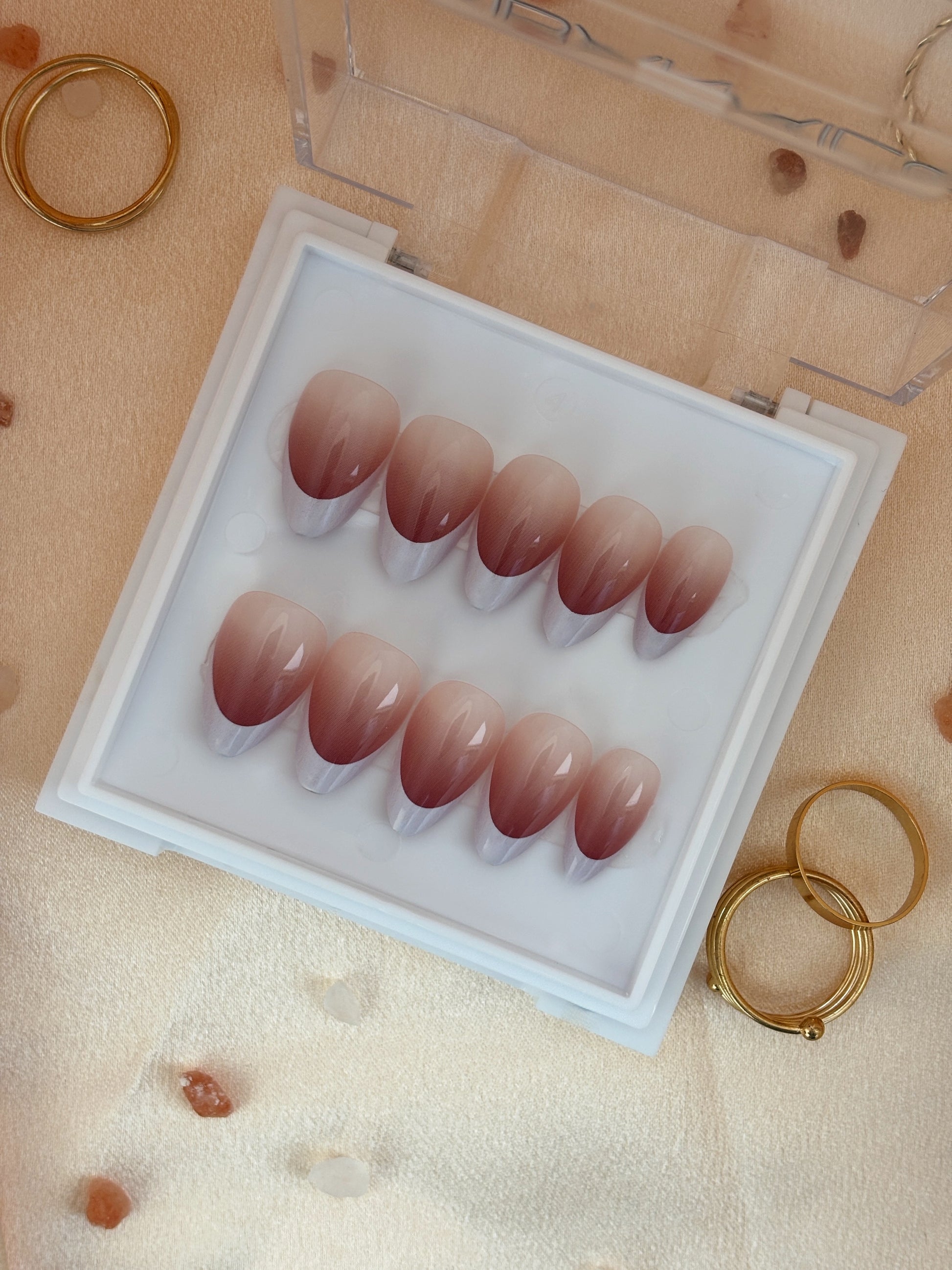 Press-On Nails Ombré French 