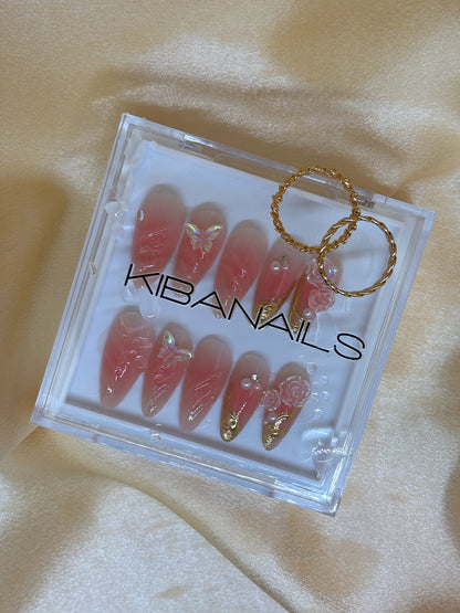Press-On Nails Seoul Blossom